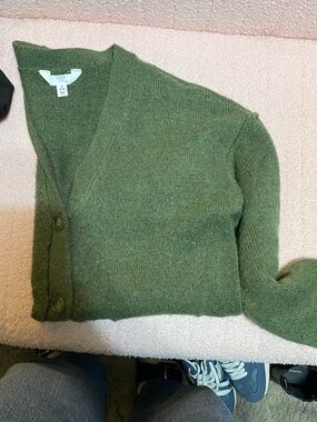 Time and Tru Moss Green V-Neck Button Front Cardigan